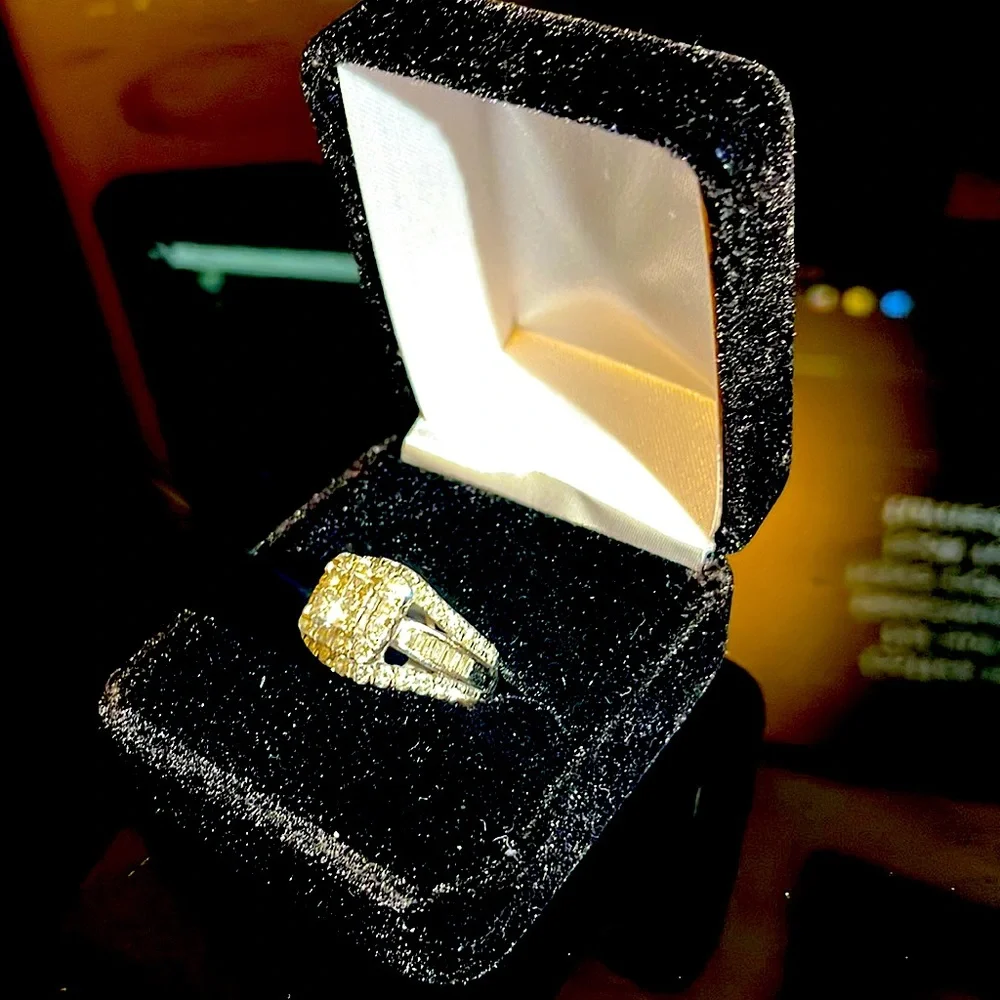 Ring - Picture 4 of 8